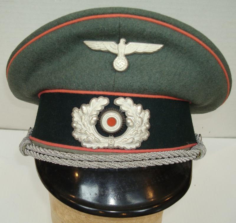 WWII GERMAN PANZER OFFICER\'S VISOR CAP NAMED