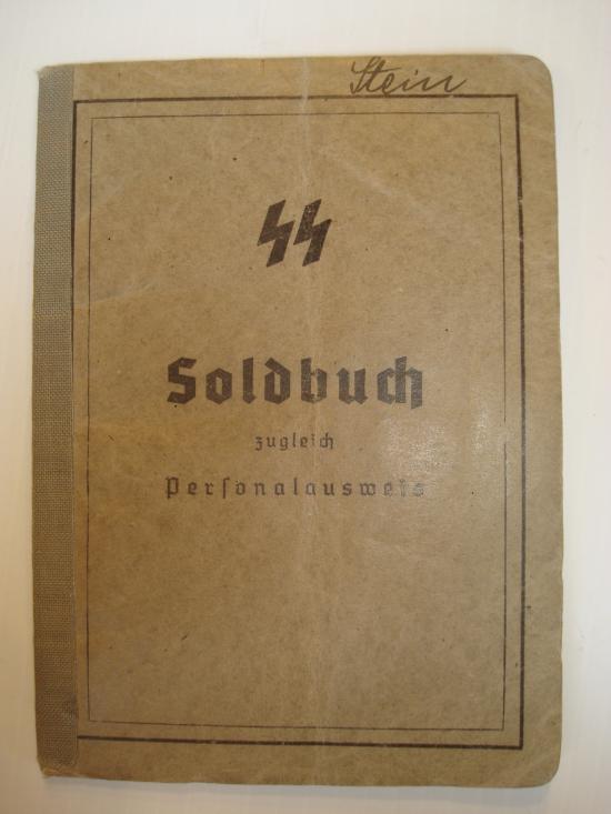 WWII GERMAN SS SOLDBUCH