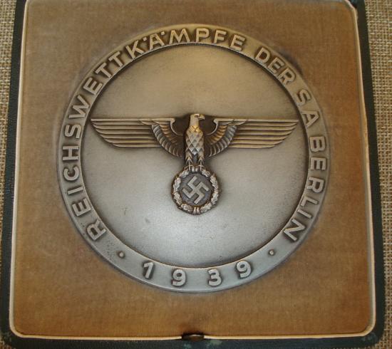 WWII GERMAN SA SPORT TABLE MEDAL CASED