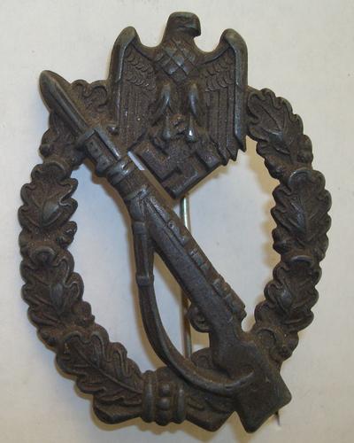 INFANTRY ASSAULT BADGE IN SILVER