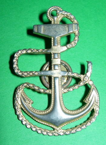 WWII US MIDSHIPMANS CAP BADGE