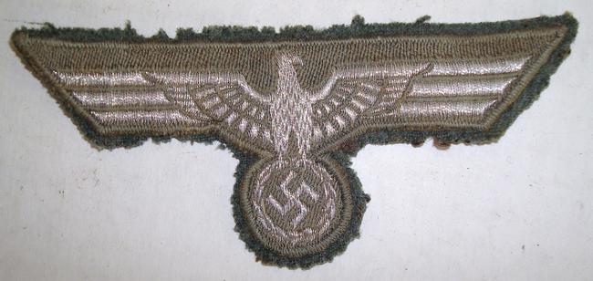 PRE WAR BEVO EAGLE ON WOOL