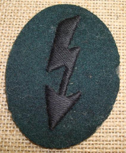 WWII GERMAN PIONEER SIGNALS PERSONNEL'S TRADE BADGE