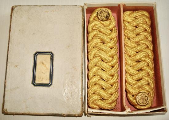 WWII JAPANESE  WARRANT OFFICER’S SERVICE UNIFORM SHOULDER BOARDS BOXED