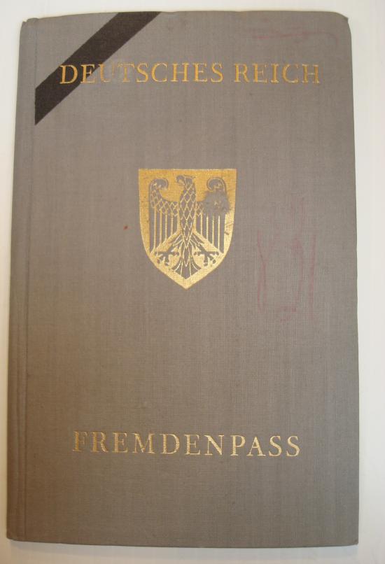 WWII GERMAN POLICE PASSPORT