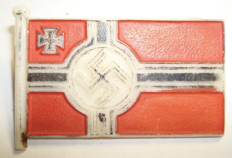 WWII GERMAN NATIONAL WAR FLAG TINNIE