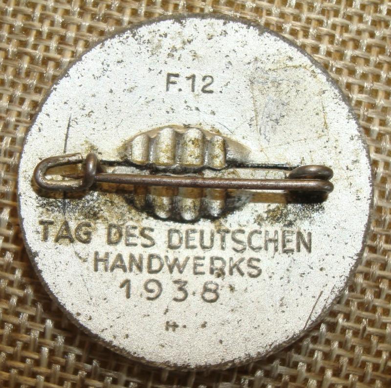 WWII German 1938 Tag des Deutschen Handwerks Tinnie