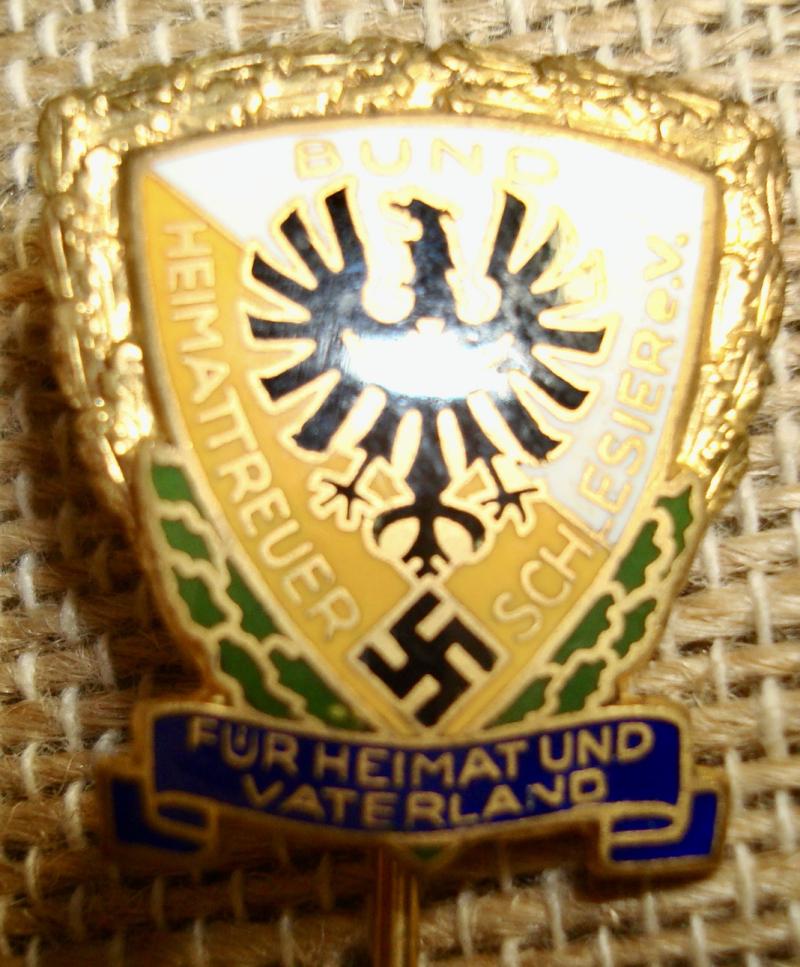WWII GERMAN GOLDENE EHRENNADEL BUND HEIMATTREUER SCHLESIER E.V.