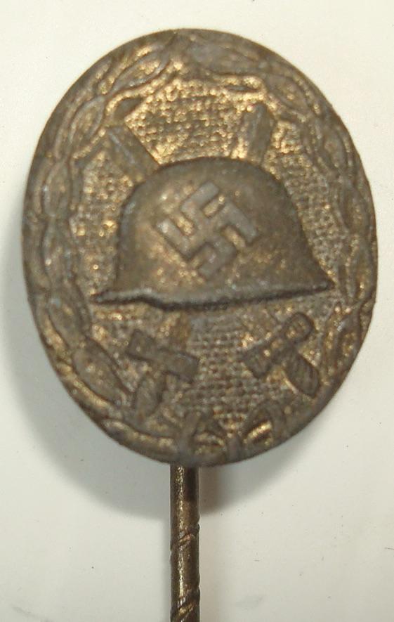 WWII GERMAN GOLD WOUND BADGE STICKPIN