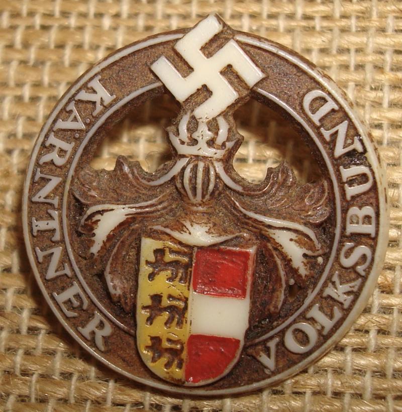 WWII GERMAN KARTNER VOLKSBUND MEMBER SHIP BADGE SMALL