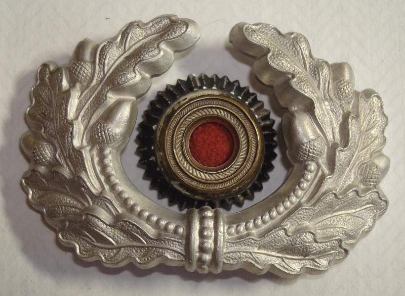 WWII GERMAN VISOR CAP WREATH & COCKADE.